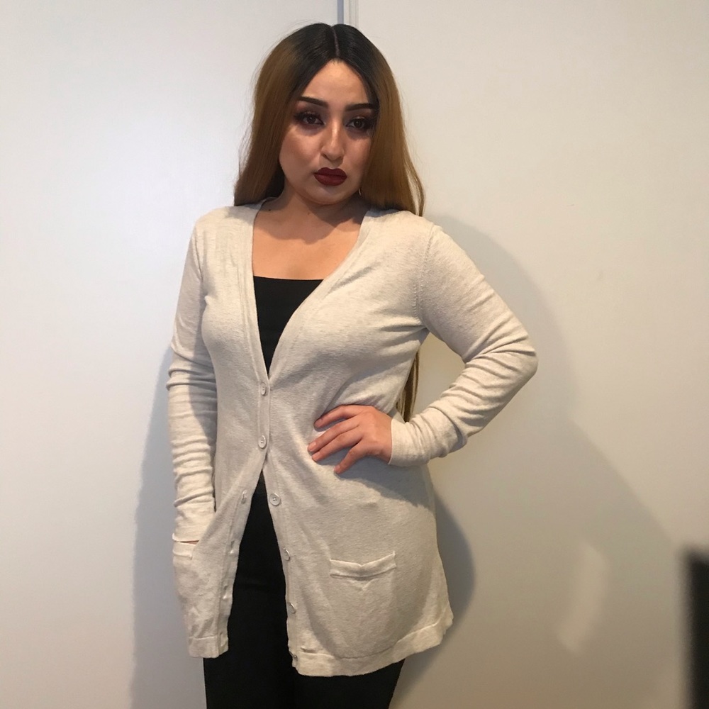 Cardigan sweater